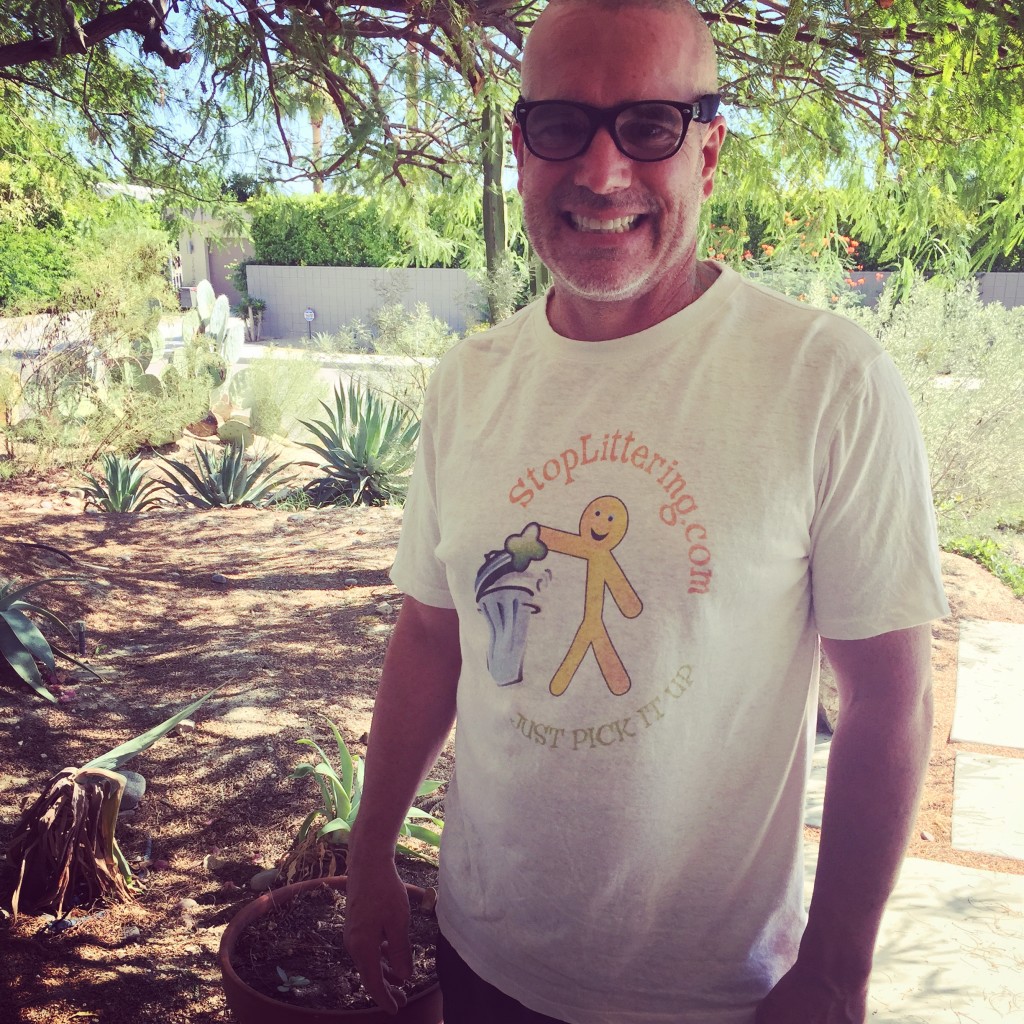 With my 'StopLittering.com' shirt